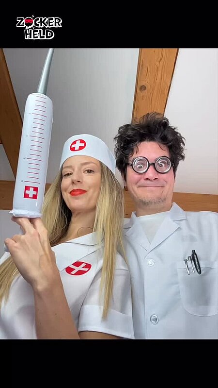 Du bist süchtig nach Glücksspielen und hast dein ganzes Geld verspielt? Deinen Job hast du auch verloren, deine Freundin ist ebenfalls weg, und deine ganze Familie will nichts mehr mit ihr zu tun haben? Und jetzt willst du davon loskommen und bräuchtest dringend ein Heilmittel? Dann kannst du natürlich zu Dr. Dubios und Schwester Ludmilla gehen und dir irgendwas spritzen lassen, oder du gehst direkt zu PlayChange, denn die helfen dir weiter. Kompetent, anonym und natürlich kostenlos.
#spielsucht #gambling #comedy #beratung